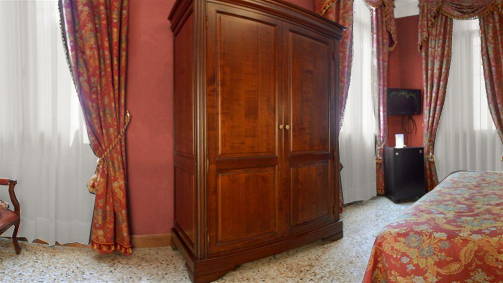 Hotel San Cassiano Ca'Favretto Veneza Exterior foto